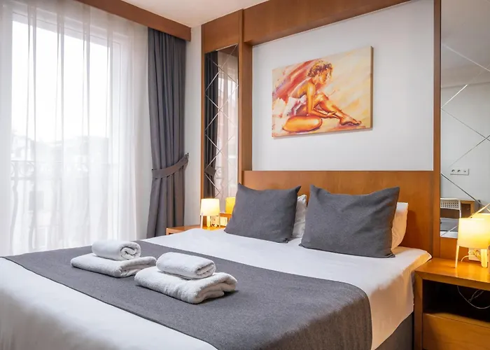 Ξενοδοχείο Yenikapi Luxery 3*